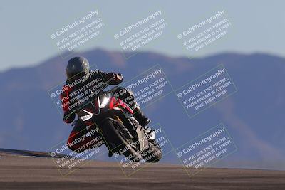 media/Nov-06-2023-Moto Forza (Mon) [[ce023d0744]]/3-Intermediate Group/Session 5 (Turn 9)/
